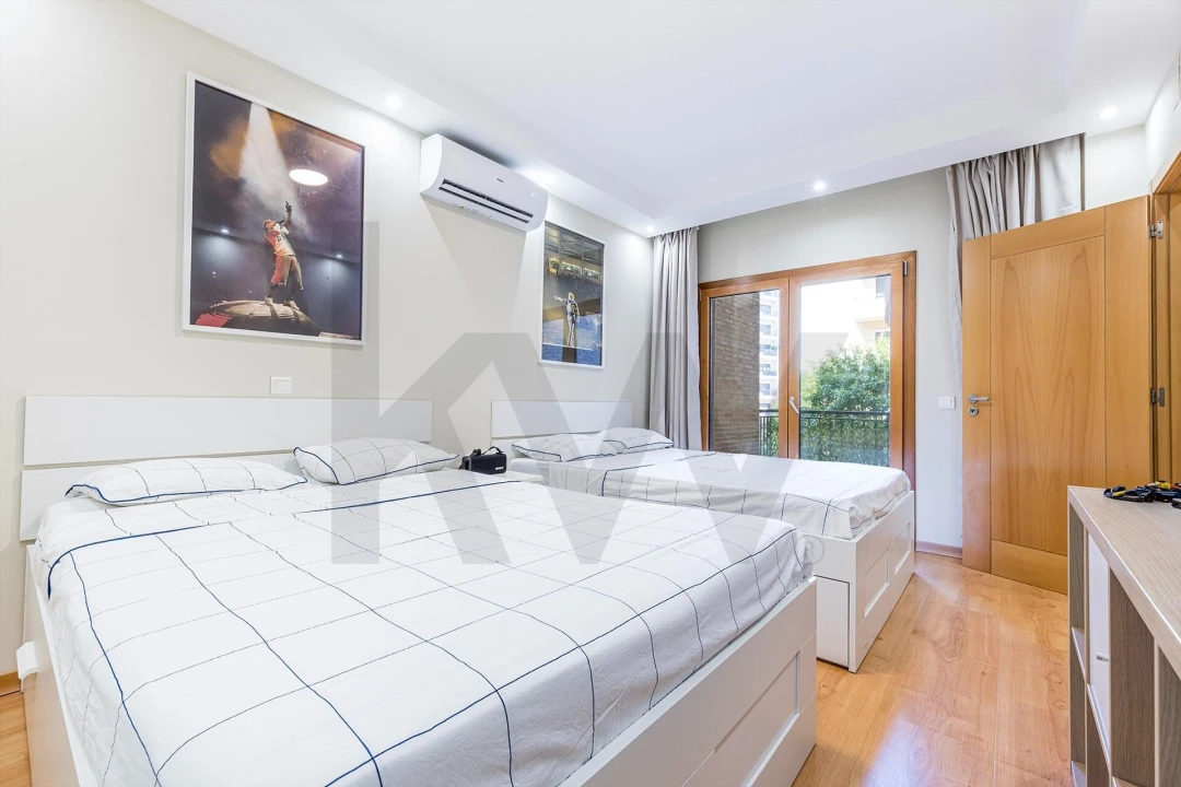 Apartamento T2 para Venda em Santo António dos Cavaleiros e Frielas Foto 22