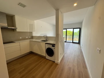 Apartamento T1 para Arrendamento em Seixal, Arrentela e Aldeia de Paio Pires