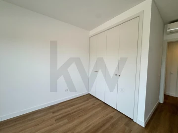 Apartamento T1 para Arrendamento em Seixal, Arrentela e Aldeia de Paio Pires