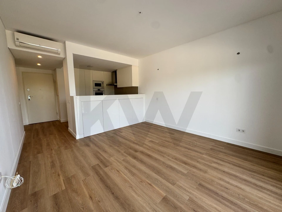Apartamento T1 para Arrendamento em Seixal, Arrentela e Aldeia de Paio Pires Foto 2