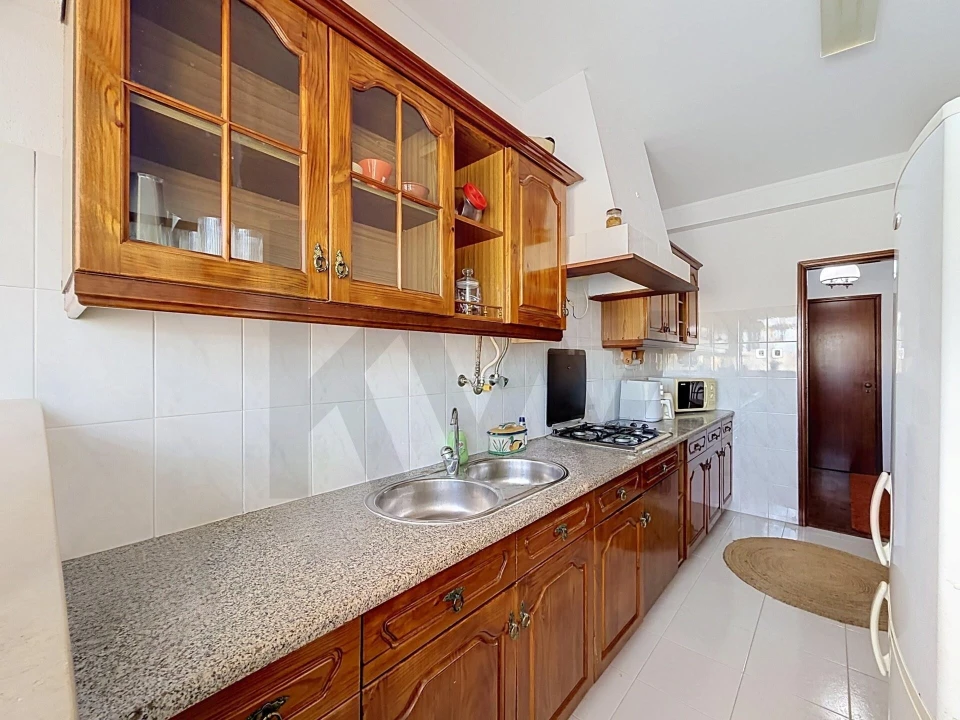 Apartamento T2 para Venda em Peniche Foto 8