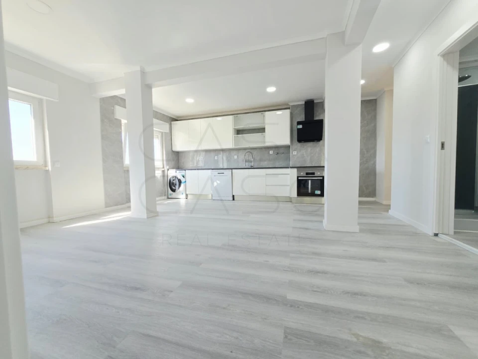 Apartamento T2 para Venda em Setubal (São Sebastião) Foto 2