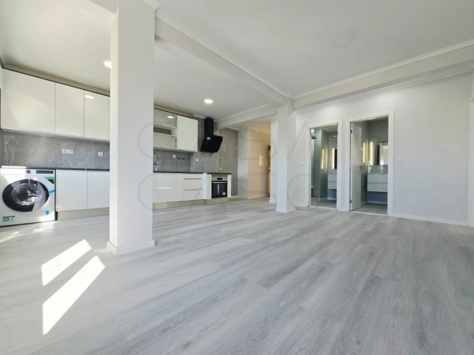 Apartamento T2 para Venda em Setubal (São Sebastião) Foto 1