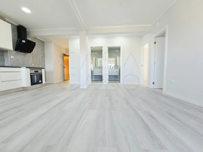 Apartamento T2 para Venda em Setubal (São Sebastião) Foto 3