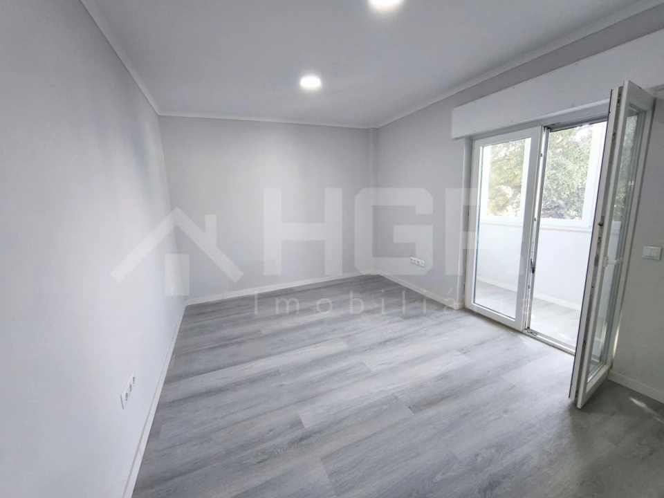 Apartamento T2 para Venda em Setubal (São Sebastião) Foto 24
