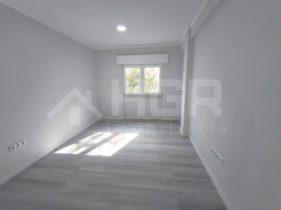 Apartamento T2 para Venda em Setubal (São Sebastião) Foto 29