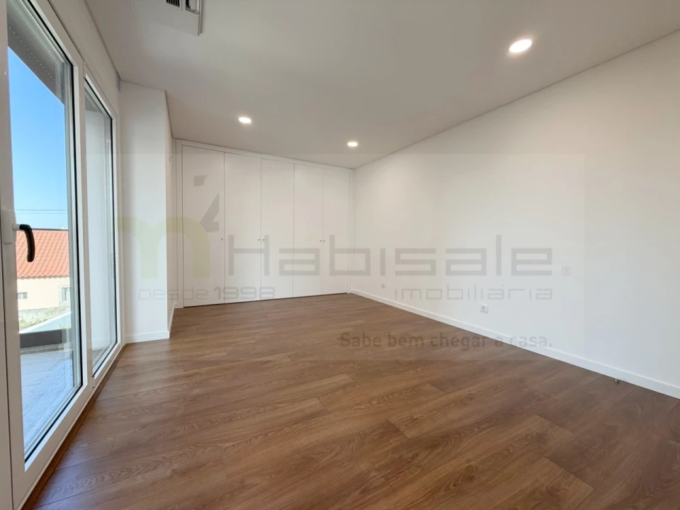 Apartamento T3 para Venda em Alcabideche Foto 17