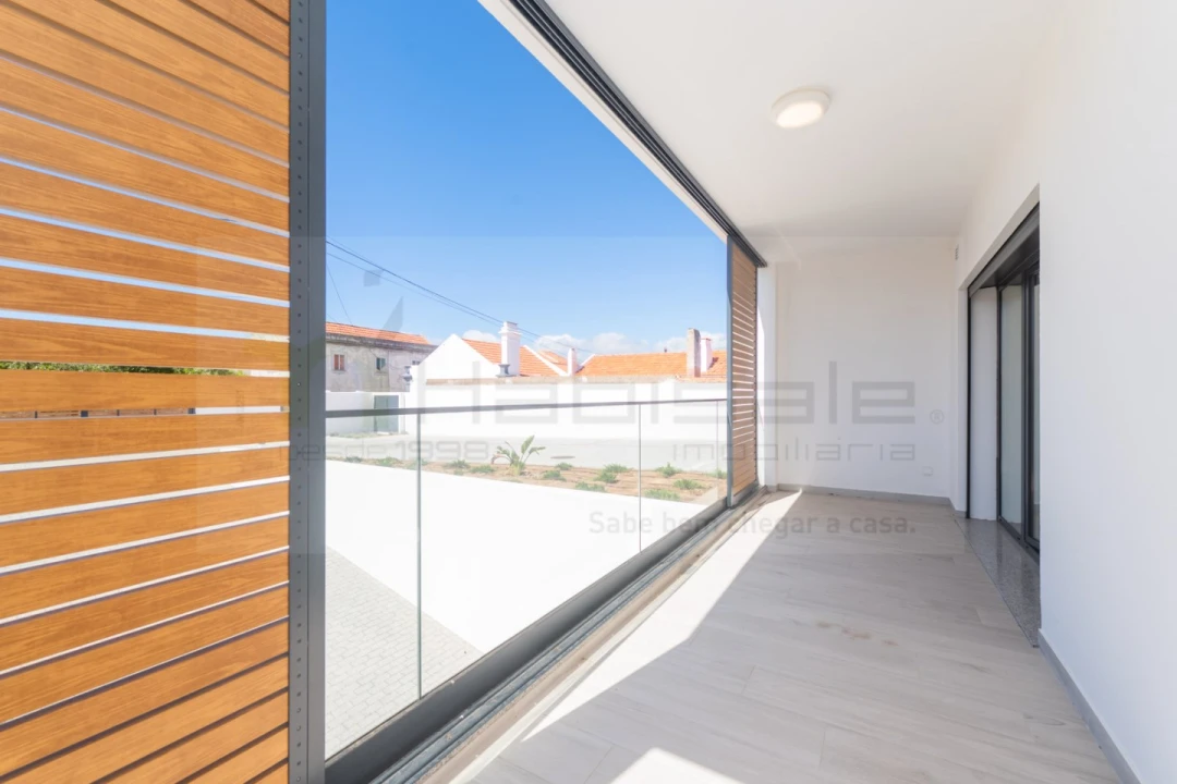 Apartamento T3 para Venda em Alcabideche Foto 2
