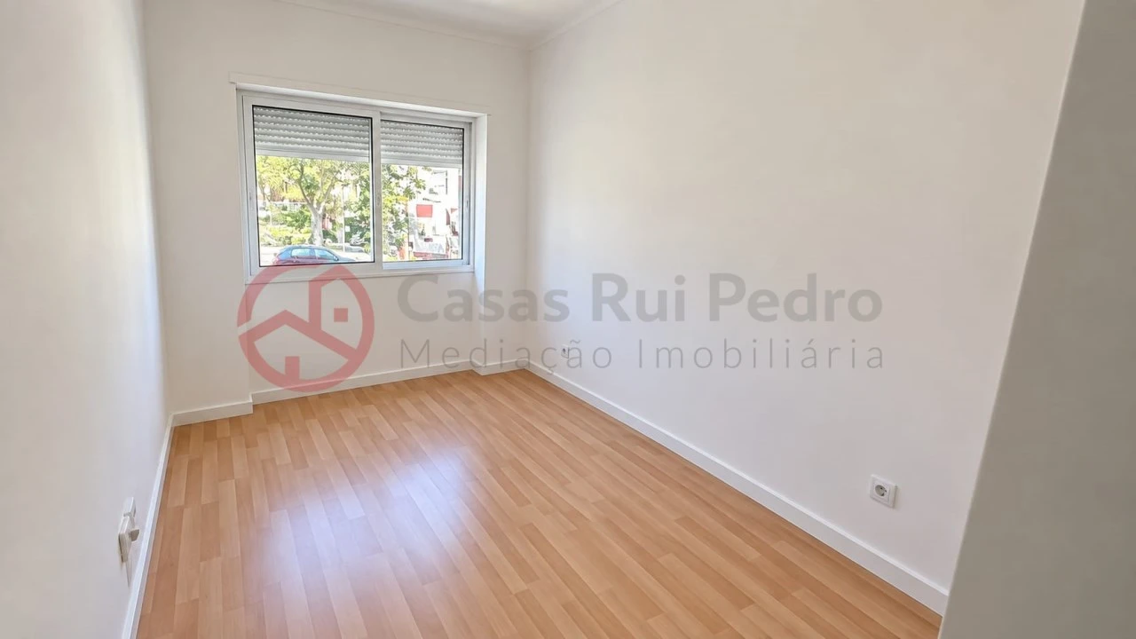 Apartamento T2 para Venda em Barreiro e Lavradio Foto 10