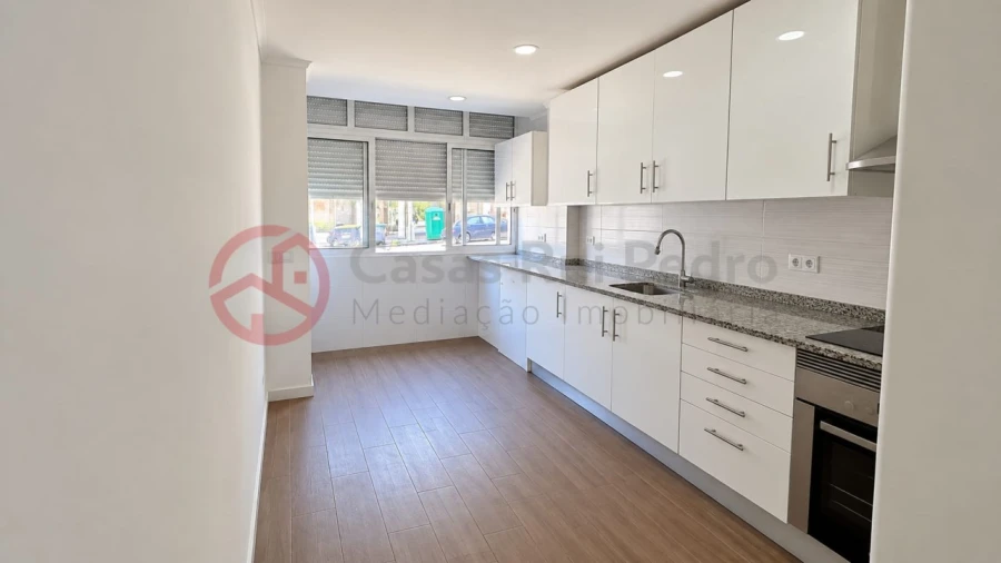 Apartamento T2 para Venda em Barreiro e Lavradio Foto 12