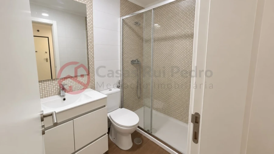 Apartamento T2 para Venda em Barreiro e Lavradio Foto 14
