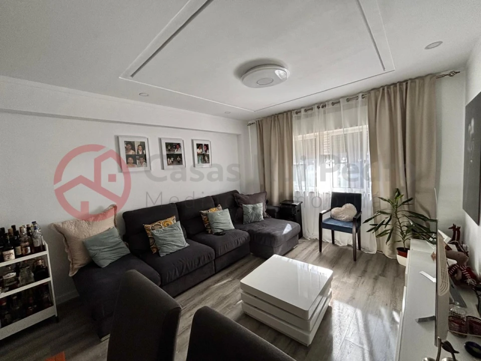 Apartamento T2 para Venda em Corroios Foto 1