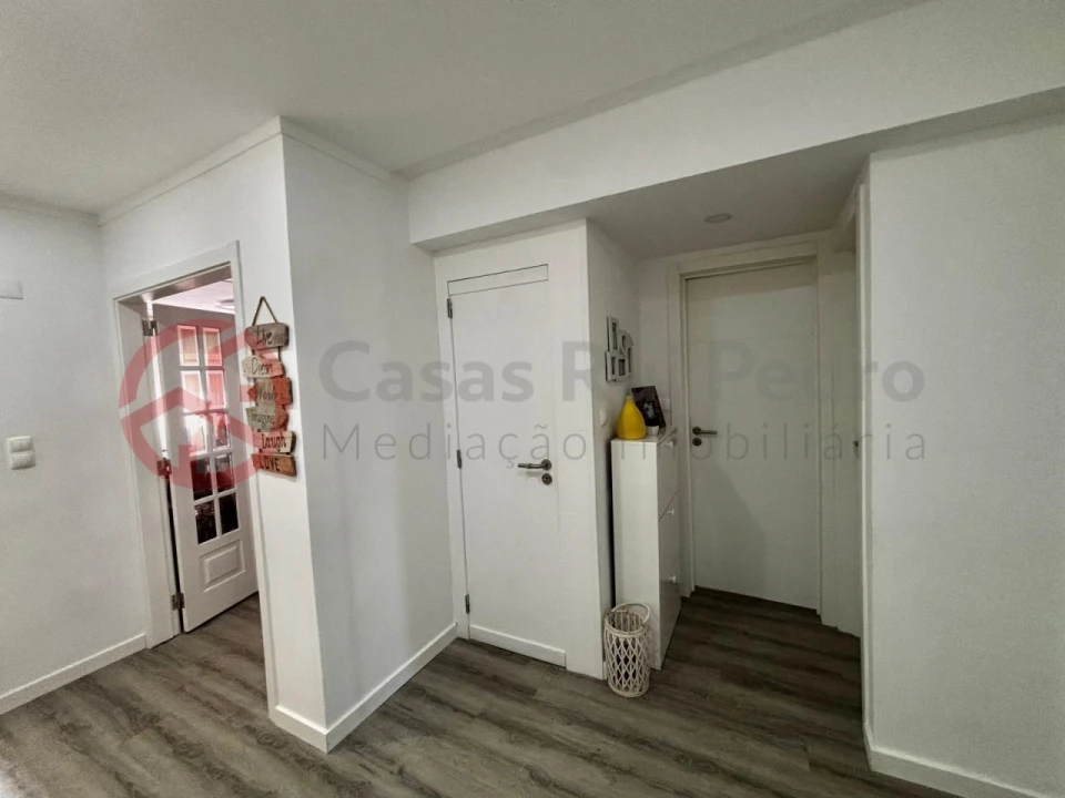Apartamento T2 para Venda em Corroios Foto 15