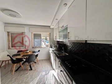 Apartamento T2 para Venda em Corroios