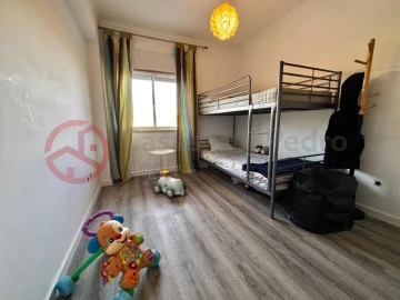 Apartamento T2 para Venda em Corroios
