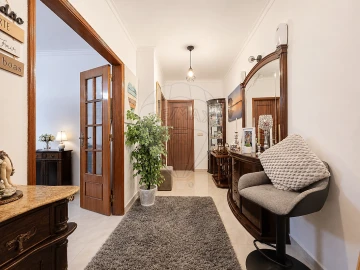 Apartamento T1 para Venda em Agualva e Mira-Sintra
