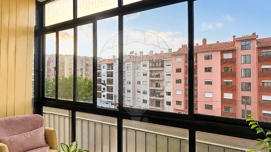 Apartamento T1 para Venda em Agualva e Mira-Sintra
