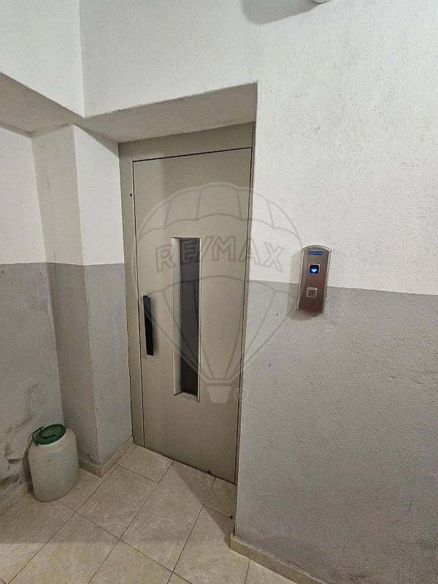 Armazém para Venda em União das Freguesias de Setúbal Foto 3