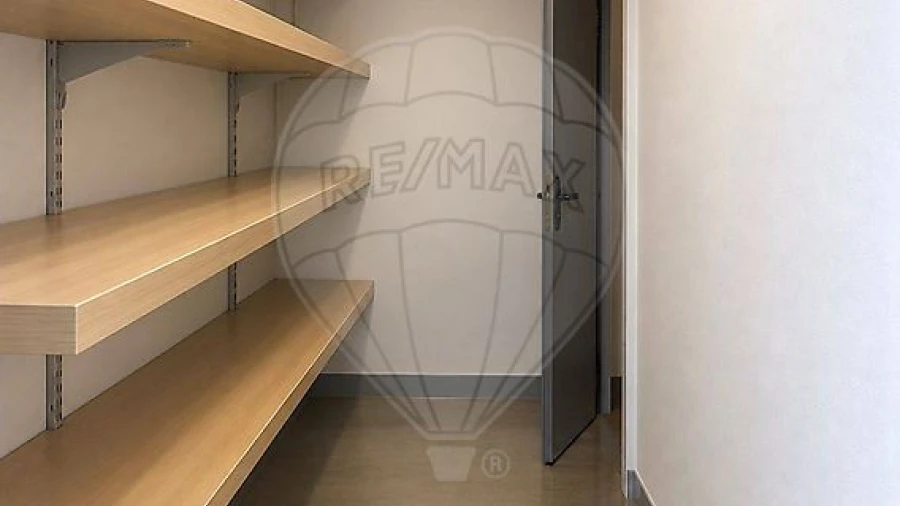 Armazém para Venda em União das Freguesias de Setúbal