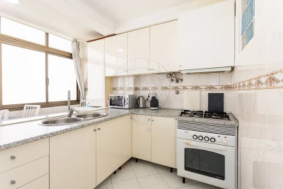 Apartamento T3 para Venda em Ramada e Caneças