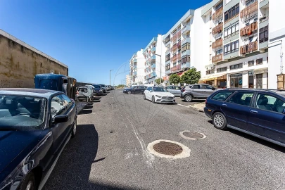 Apartamento T3 para Venda em Ramada e Caneças