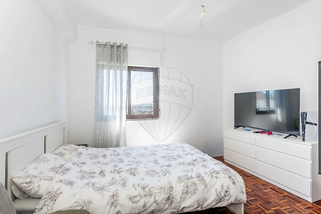 Apartamento T3 para Venda em Ramada e Caneças Foto 6