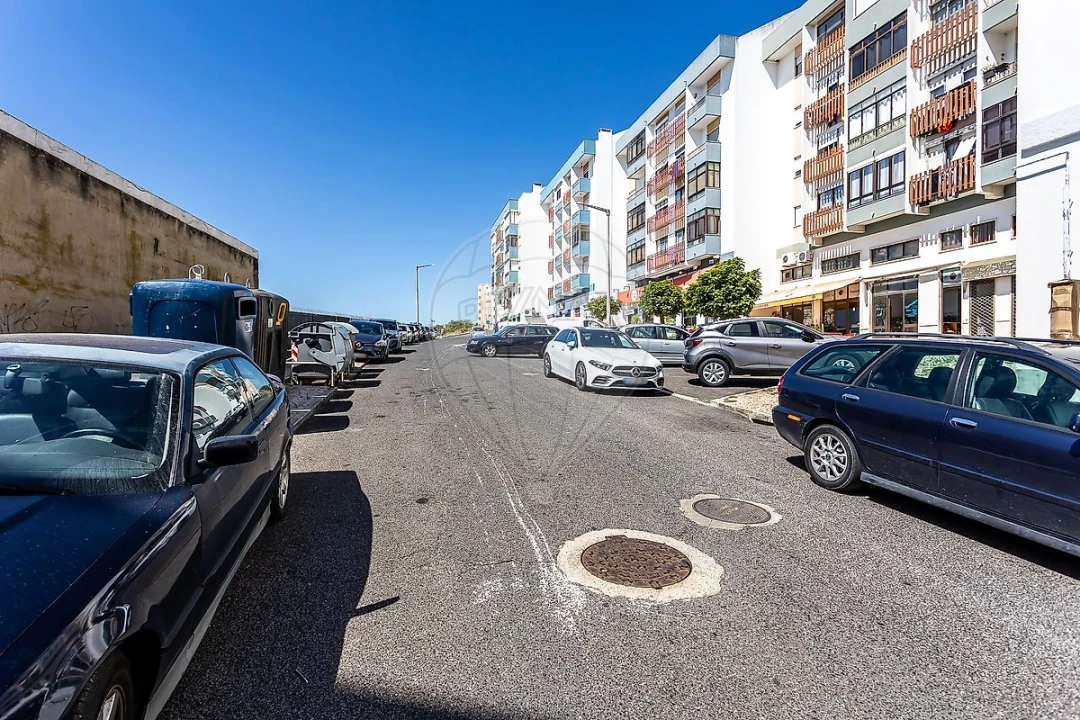 Apartamento T3 para Venda em Ramada e Caneças Foto 21