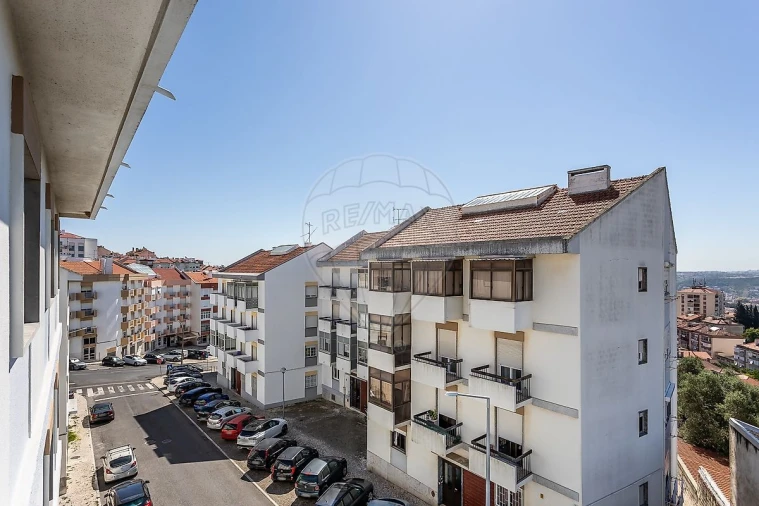 Apartamento T3 para Venda em Ramada e Caneças Foto 18