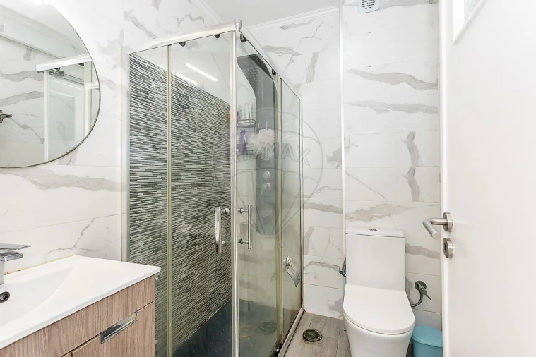 Apartamento T3 para Venda em Ramada e Caneças Foto 8