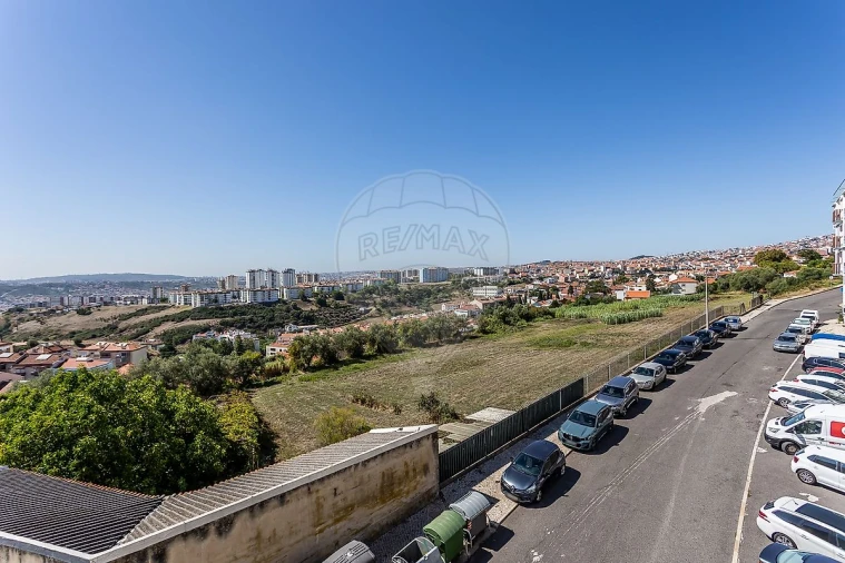 Apartamento T3 para Venda em Ramada e Caneças Foto 22