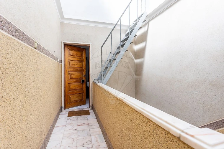 Apartamento T3 para Venda em Ramada e Caneças Foto 15