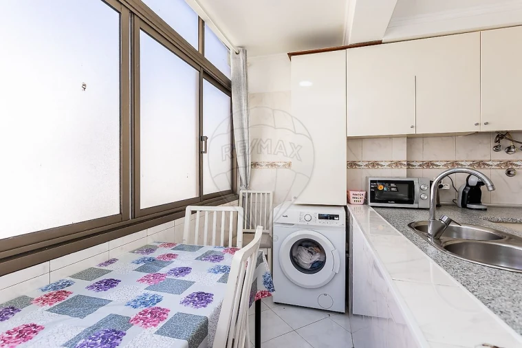 Apartamento T3 para Venda em Ramada e Caneças Foto 13