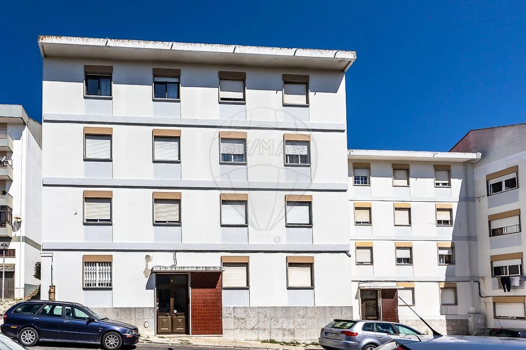 Apartamento T3 para Venda em Ramada e Caneças Foto 19