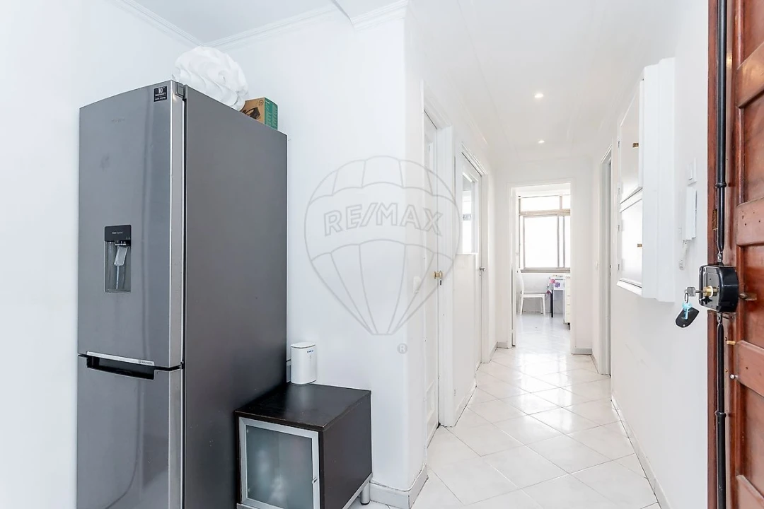 Apartamento T3 para Venda em Ramada e Caneças Foto 14