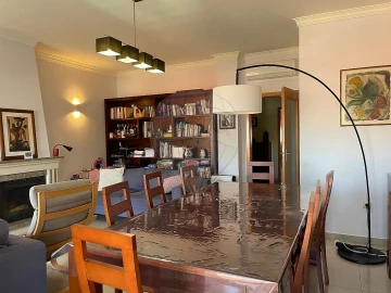 Apartamento T3 para Venda em Marvila, Ribeira Santarém, São Salvador, São Nicolau