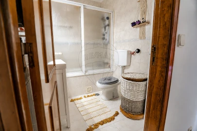 Apartamento T2 para Venda em Agualva e Mira-Sintra
