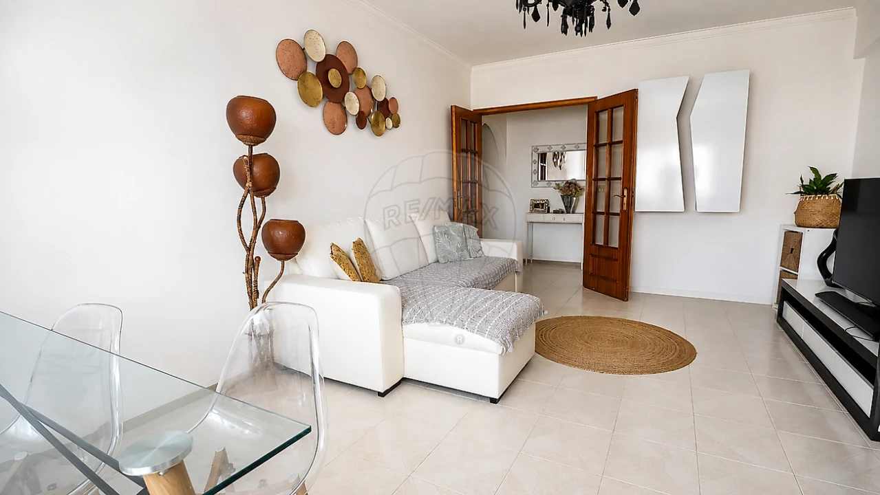 Apartamento T2 para Venda em Agualva e Mira-Sintra Foto 9