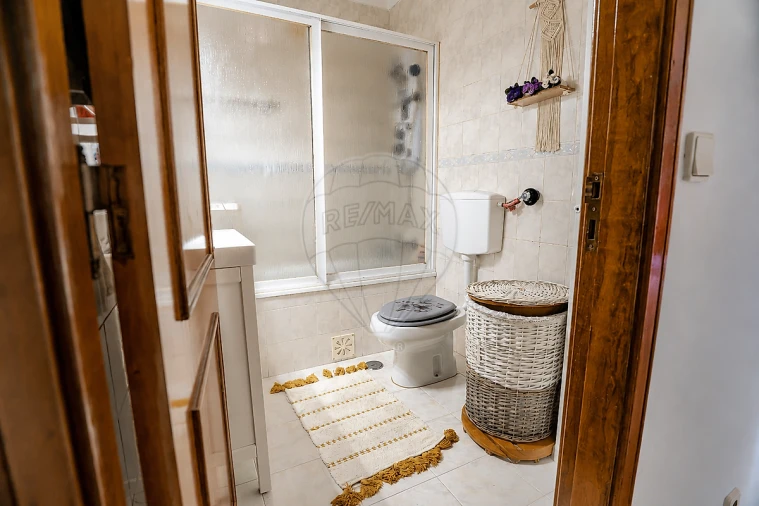 Apartamento T2 para Venda em Agualva e Mira-Sintra Foto 3