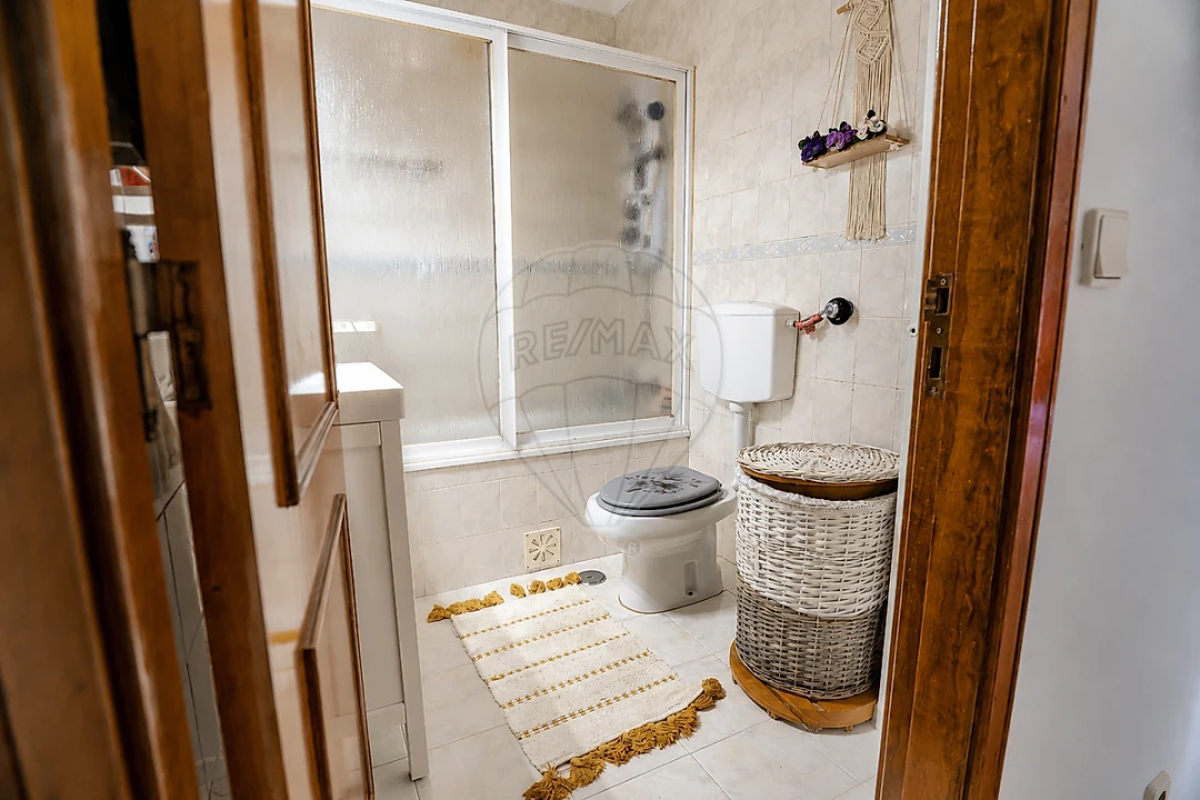 Apartamento T2 para Venda em Agualva e Mira-Sintra Foto 3