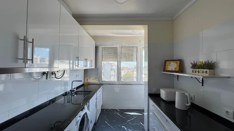 Apartamento T2 para Arrendamento em Oeiras e São Julião da Barra, Paço de Arcos e Caxias