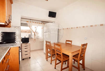 Apartamento T2 para Venda em Alhandra, São João dos Montes e Calhandriz