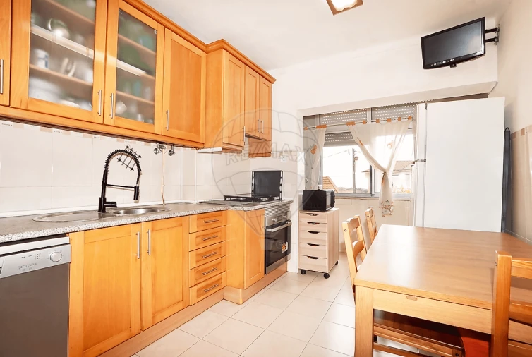 Apartamento T2 para Venda em Alhandra, São João dos Montes e Calhandriz Foto 2