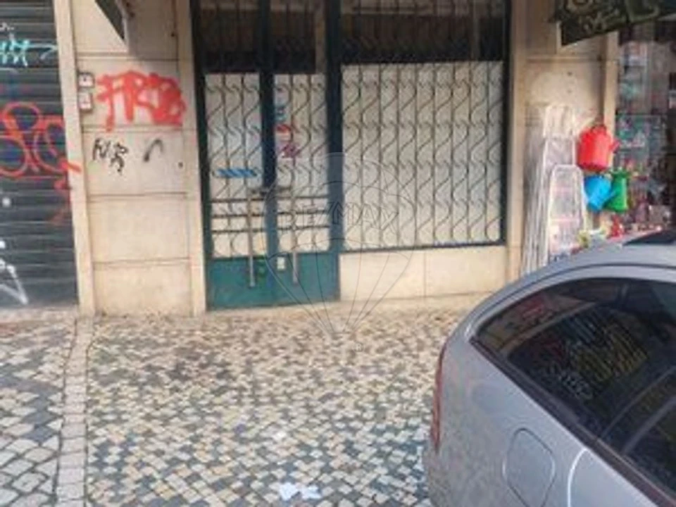 Loja para Arrendamento em Areeiro Foto 3