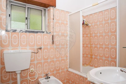 Apartamento T3 para Venda em Carregado e Cadafais