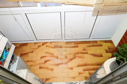 Apartamento T3 para Venda em Carregado e Cadafais