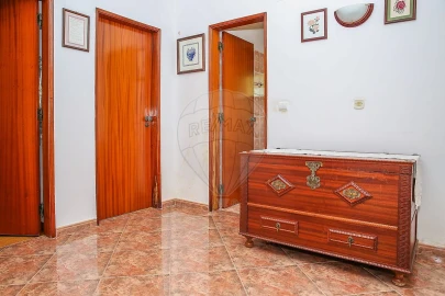 Apartamento T3 para Venda em Carregado e Cadafais