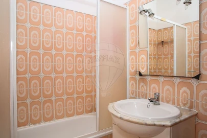 Apartamento T3 para Venda em Carregado e Cadafais