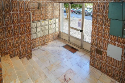 Apartamento T3 para Venda em Carregado e Cadafais