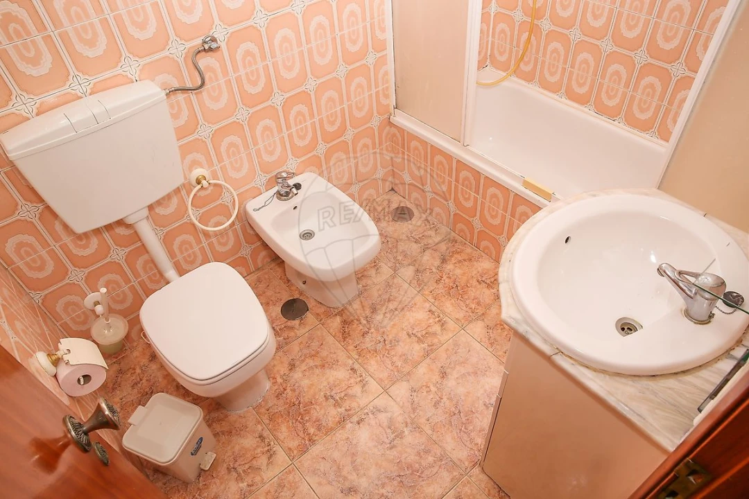 Apartamento T3 para Venda em Carregado e Cadafais Foto 24