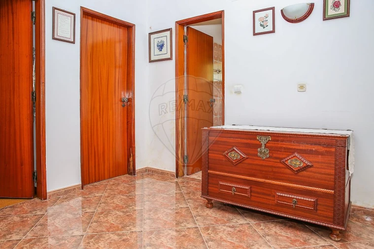 Apartamento T3 para Venda em Carregado e Cadafais Foto 14